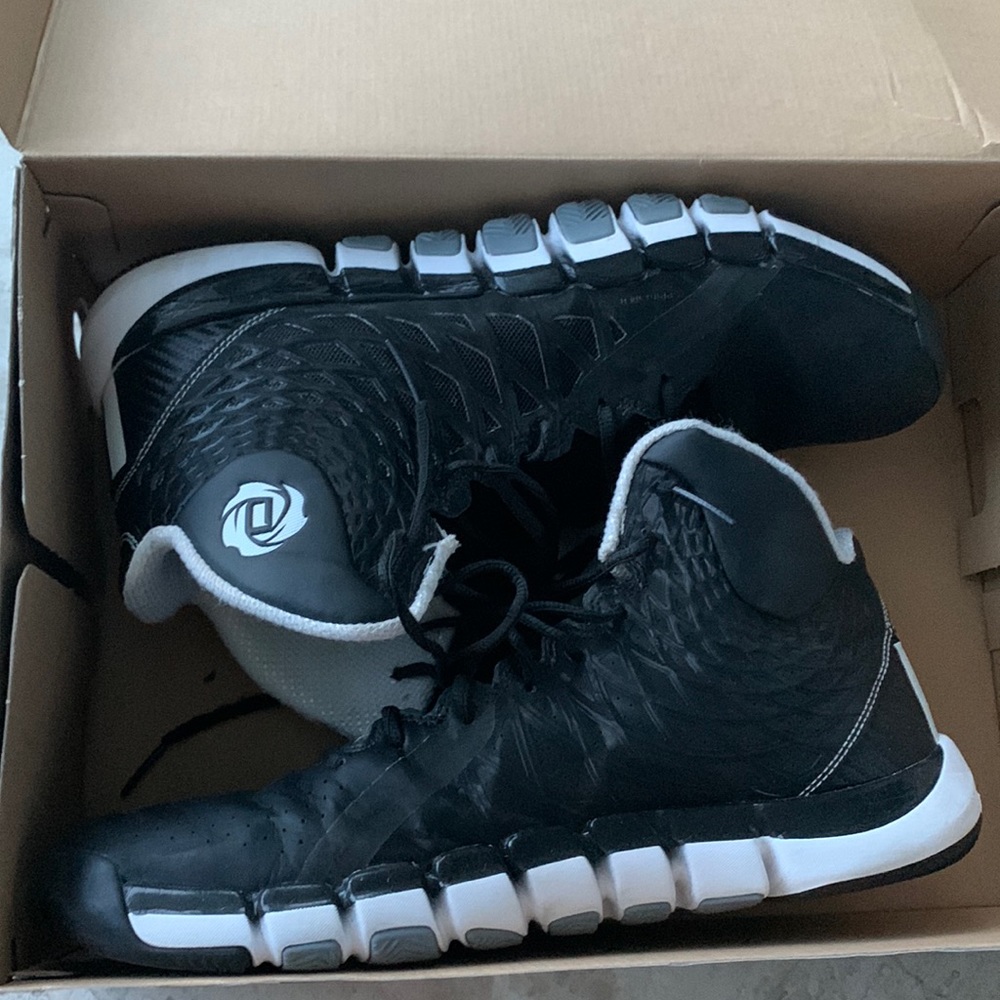 Adidas Men’s Adipure Crazyquick Basketball Sneakers